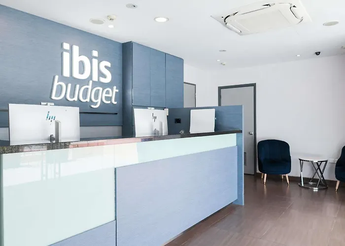 Trip to College Ibis Budget Singapore Sapphire